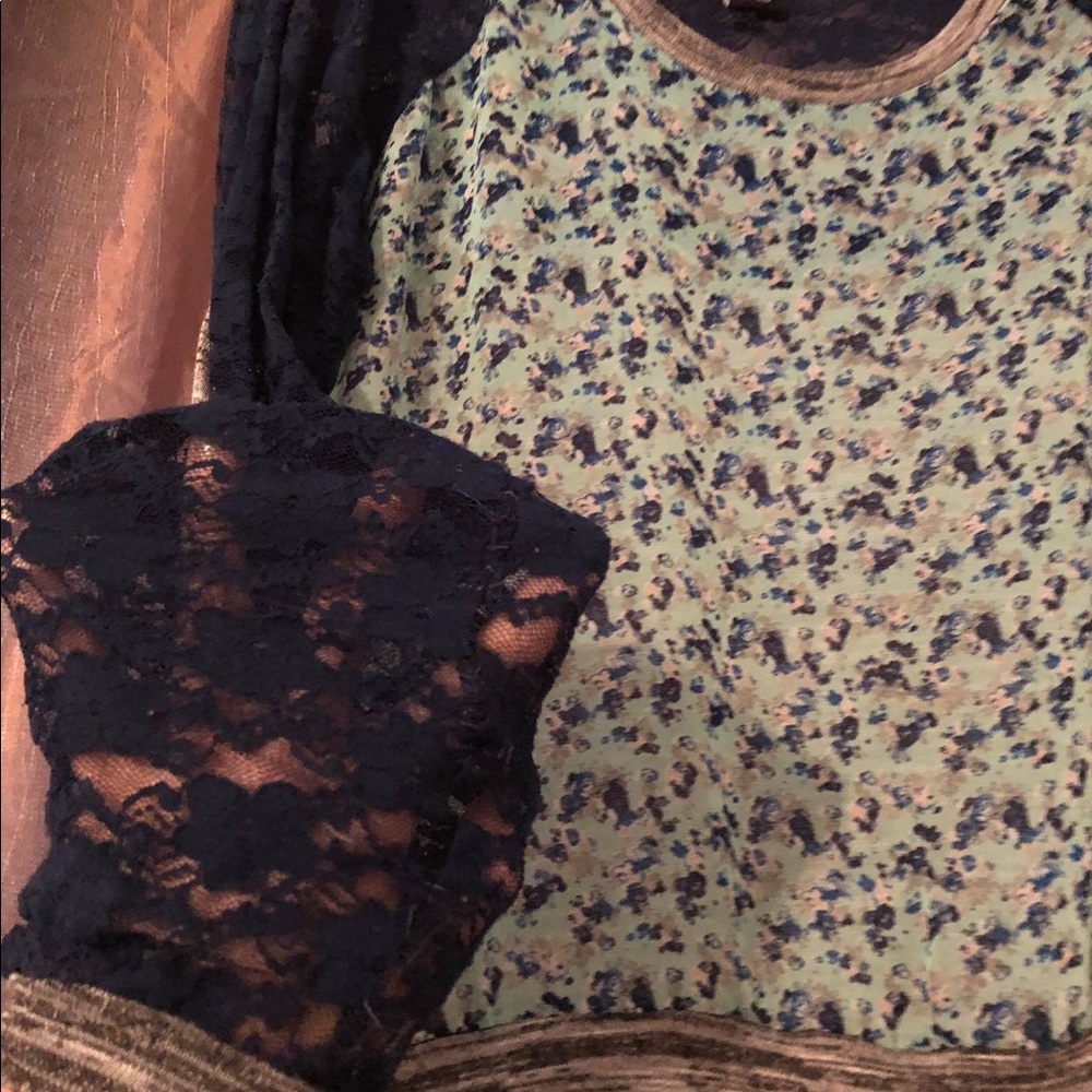 Blouse - Picture 2 of 2